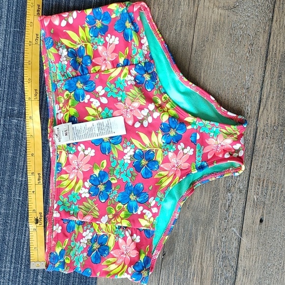 New Hollister Floral High Waist Bikini Set Size M - Picture 2 of 8